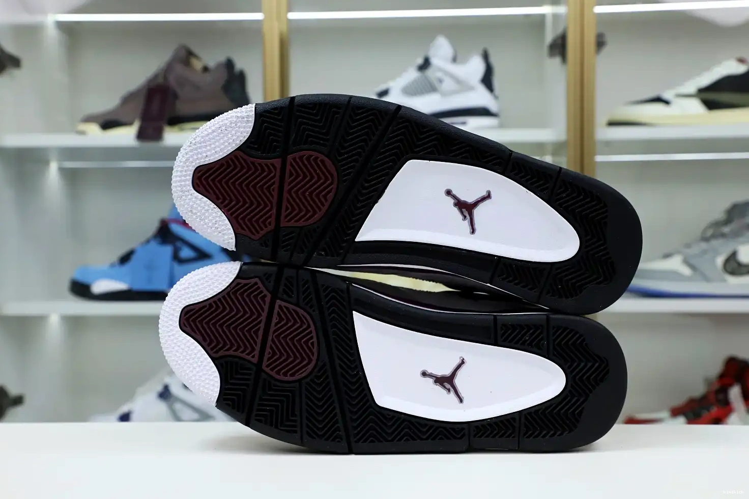 RETRO SAINT-GERMAIN AIR X Kimikick JORDAN JORDAN 4 'BORDEAUX' PARIS AIR 0424